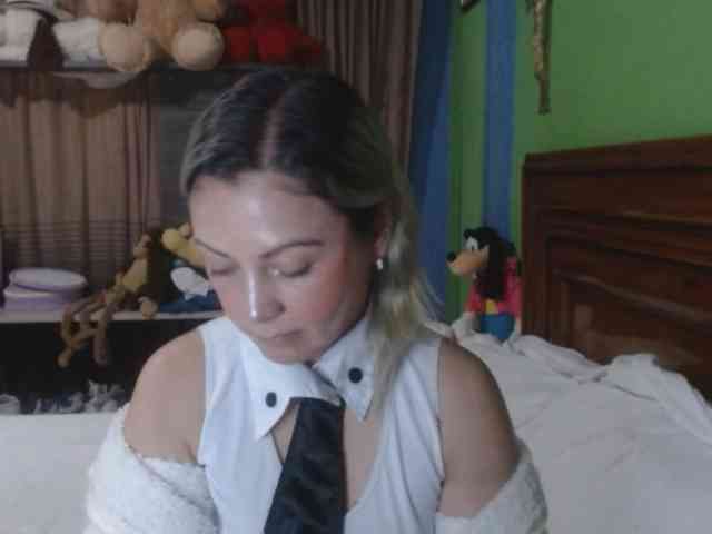 Charlizetheron1 webcam