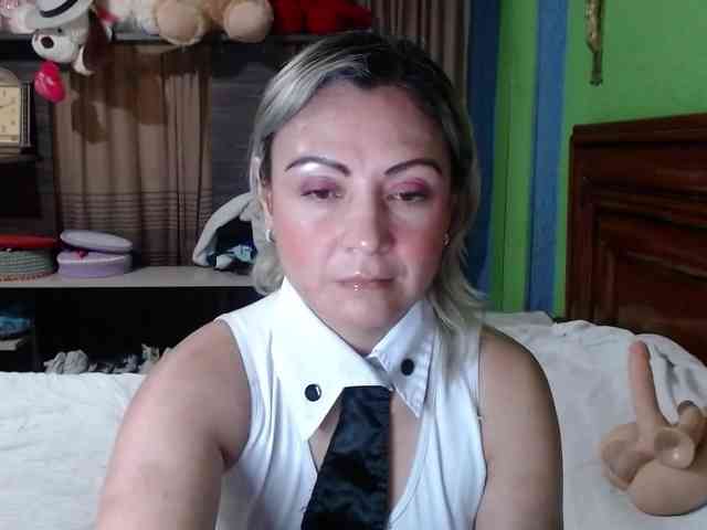 Charlizetheron1 webcam