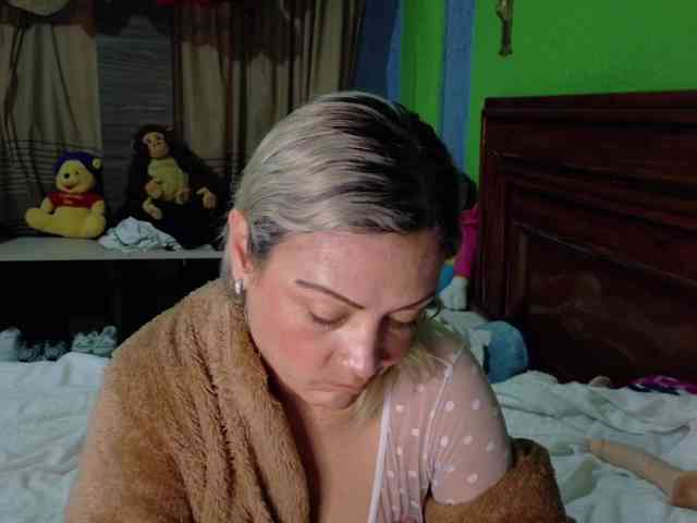 Charlizetheron1 webcam