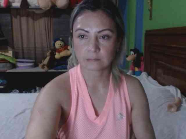 Charlizetheron1 webcam