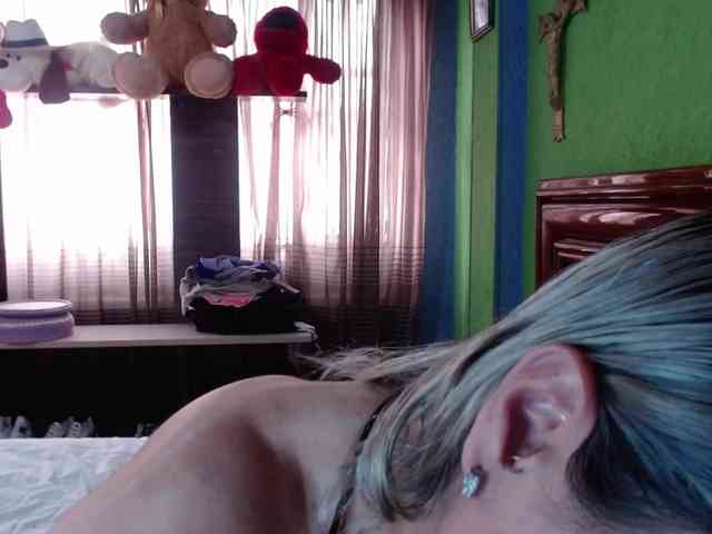 Charlizetheron1 webcam