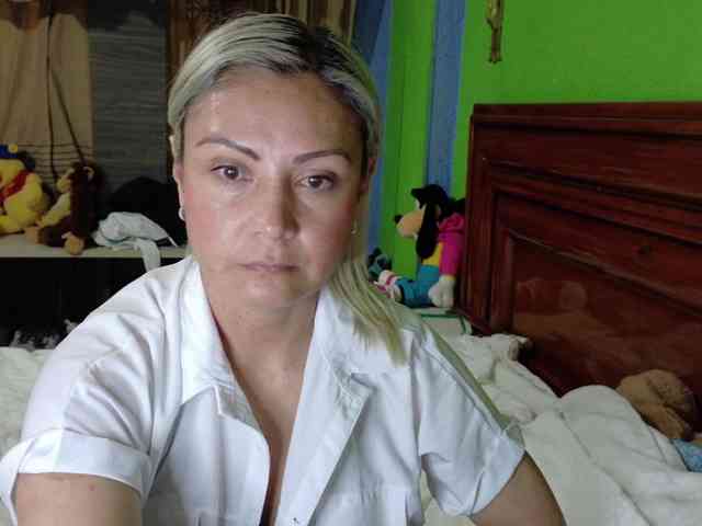 Charlizetheron1 webcam