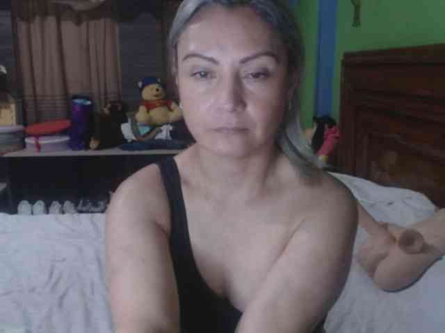 Charlizetheron1 webcam