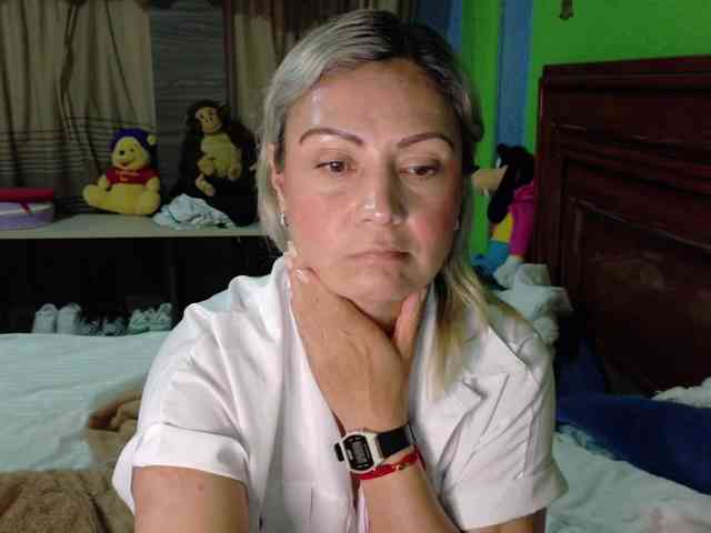 Charlizetheron1 Live Webcam on BongaCams