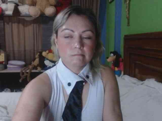 Charlizetheron1 webcam