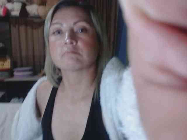 Charlizetheron1 webcam