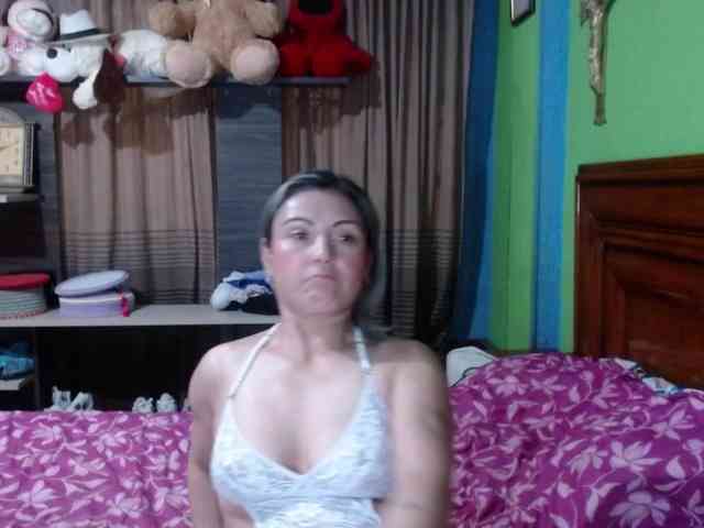 Charlizetheron1 webcam