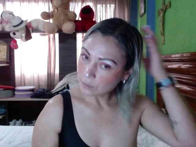 Charlizetheron1 webcam