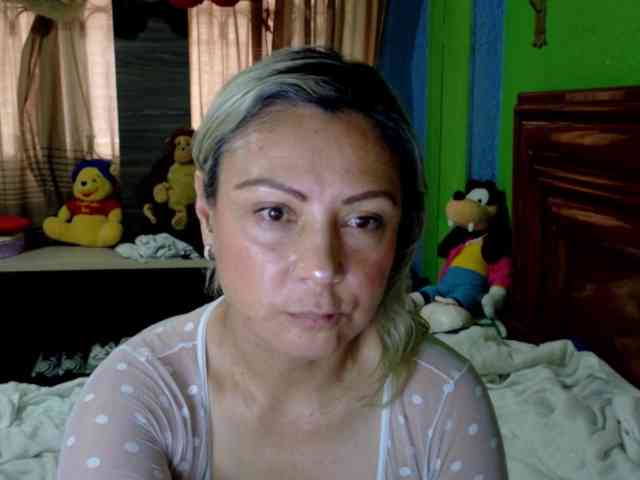 Charlizetheron1 webcam