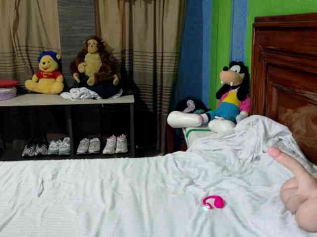 Charlizetheron1 webcam