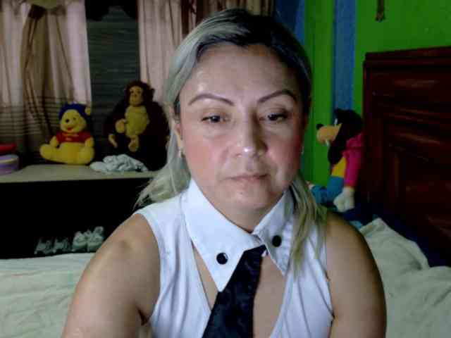 Charlizetheron1 webcam