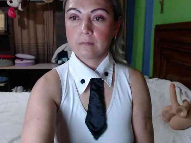 Charlizetheron1 webcam