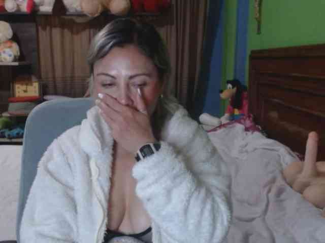 Charlizetheron1 webcam