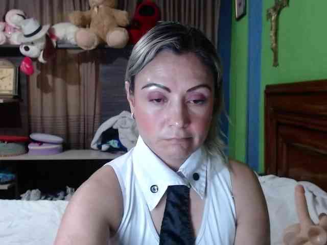 Charlizetheron1 webcam