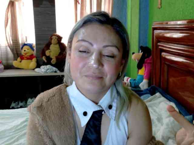 Charlizetheron1 webcam