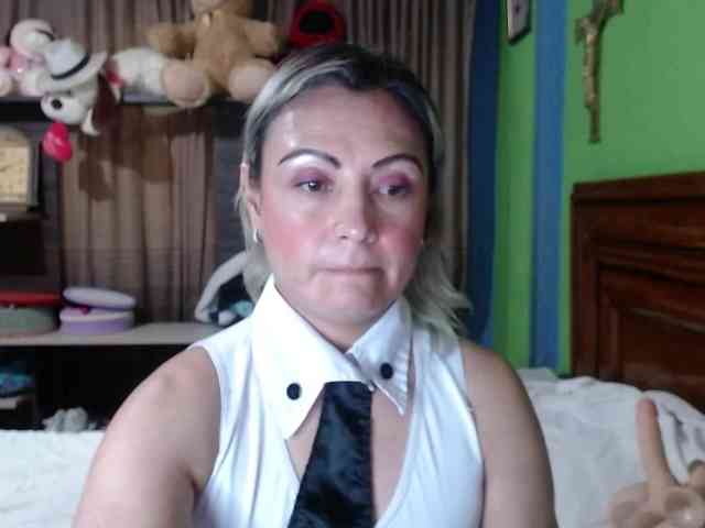 Charlizetheron1 webcam