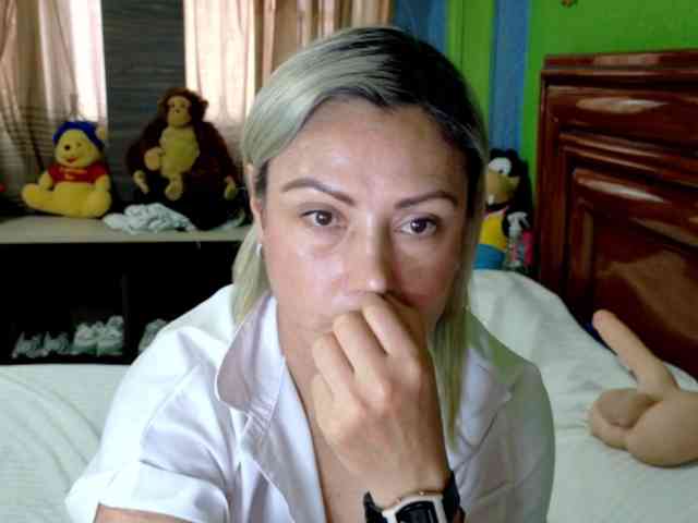 Charlizetheron1 webcam