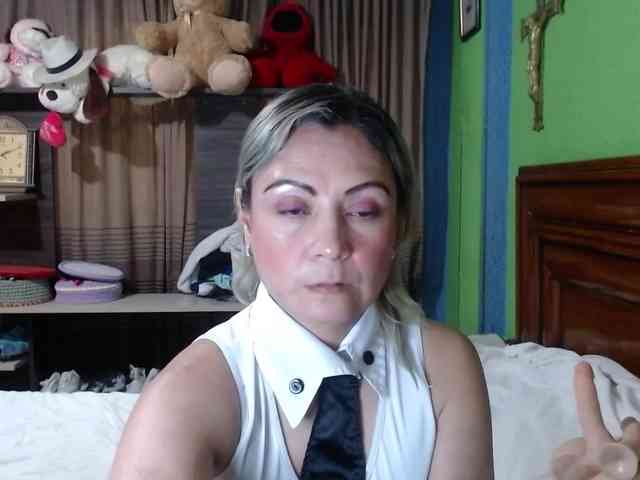 Charlizetheron1 webcam