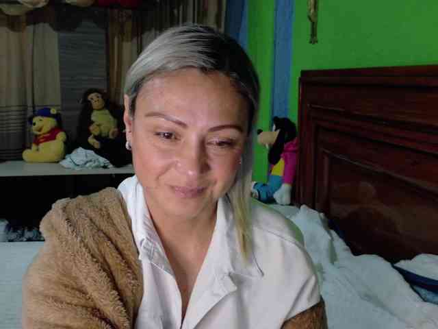 Charlizetheron1 webcam