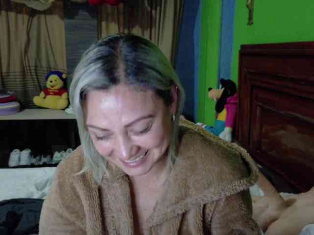 Charlizetheron1 webcam