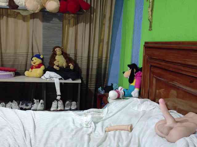 Charlizetheron1 webcam