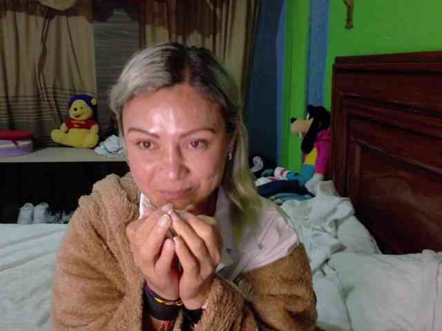 Charlizetheron1 webcam