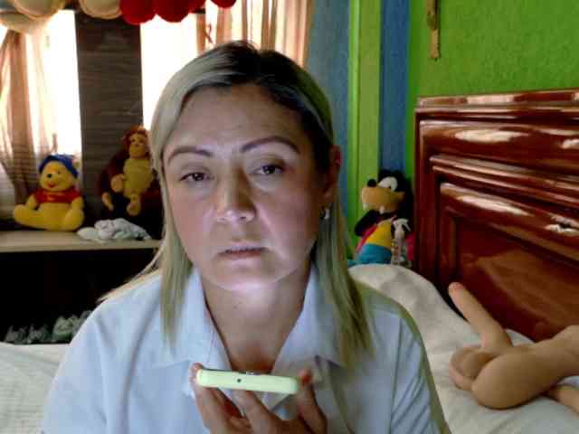 Charlizetheron1 webcam