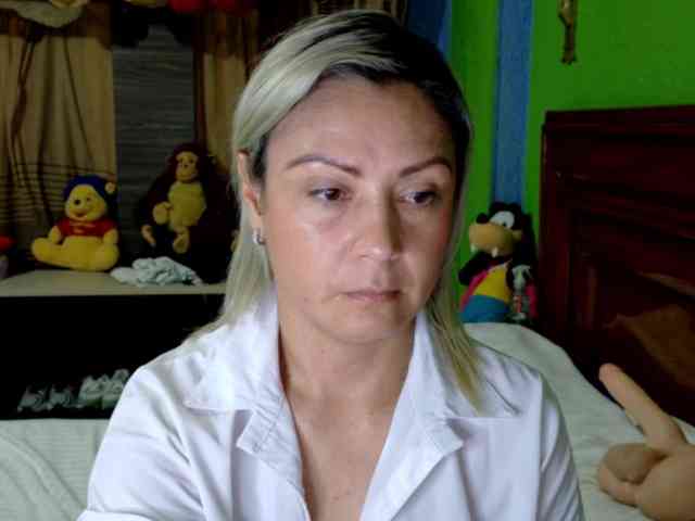 Charlizetheron1 webcam