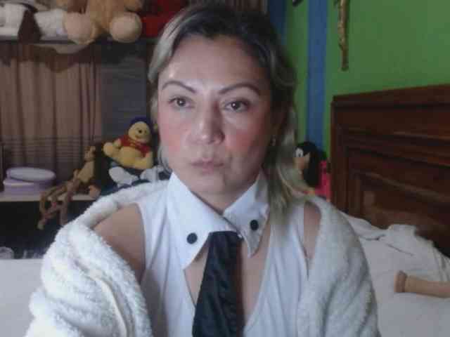 Charlizetheron1 webcam