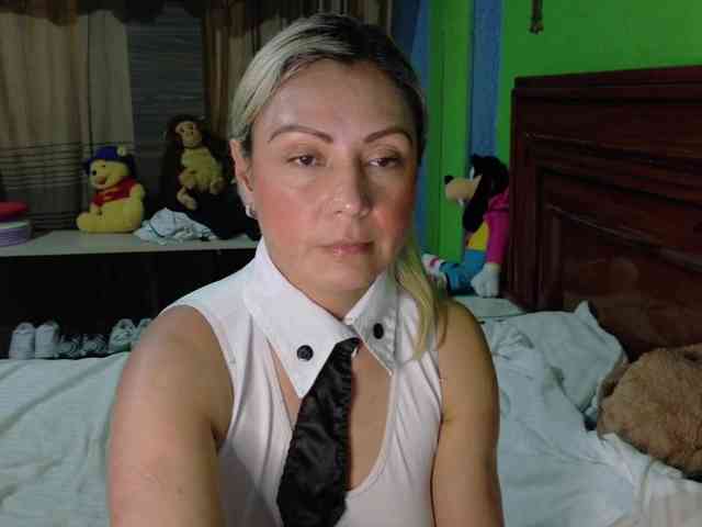 Charlizetheron1 webcam