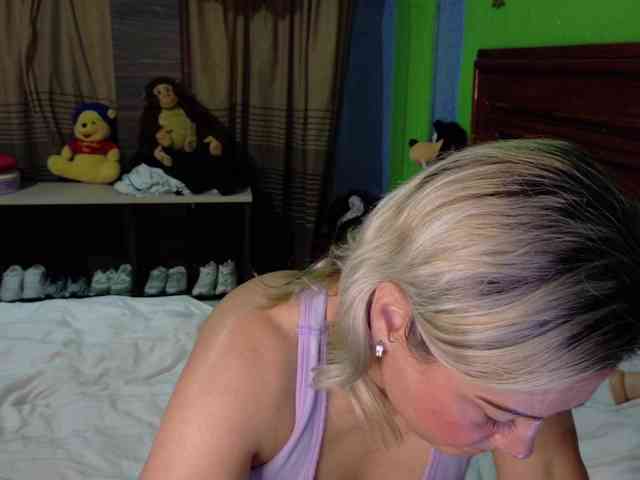 Charlizetheron1 webcam