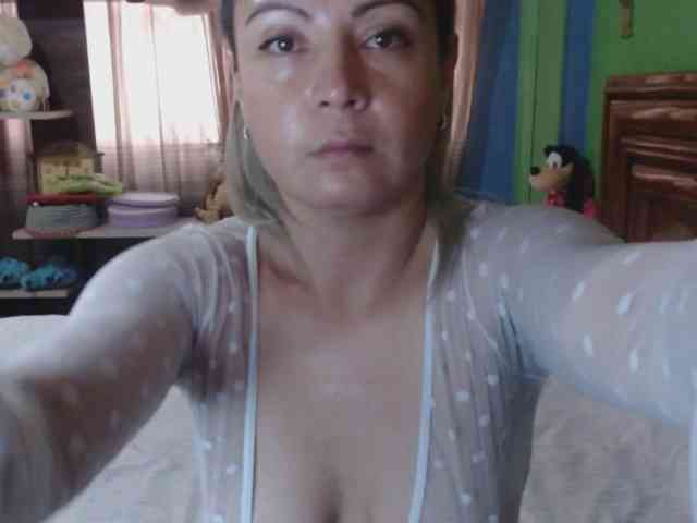 Charlizetheron1 webcam