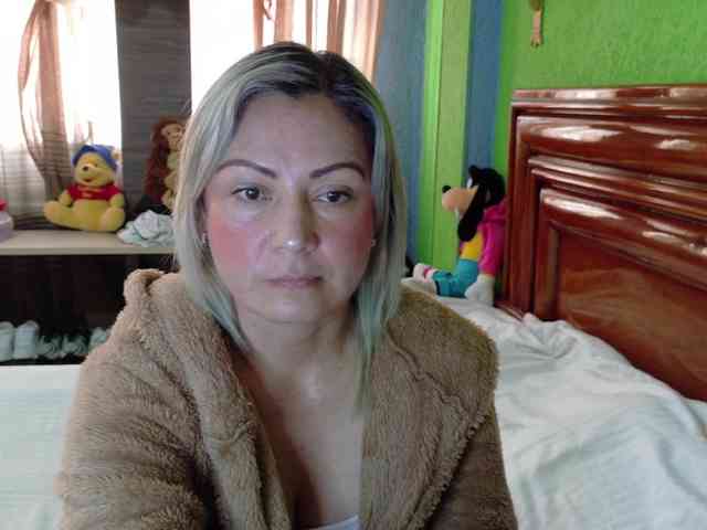 Charlizetheron1 webcam