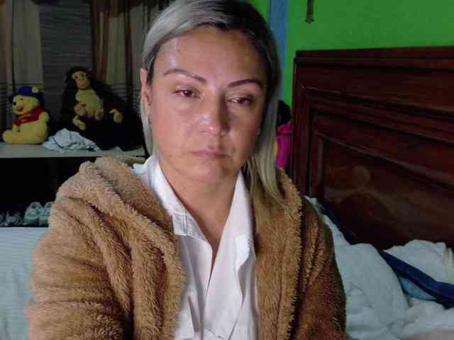 Charlizetheron1 webcam