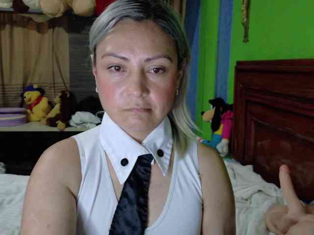 Charlizetheron1 webcam