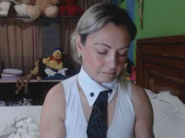 Charlizetheron1 webcam