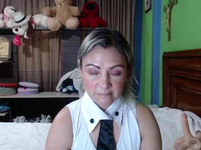 Charlizetheron1 webcam