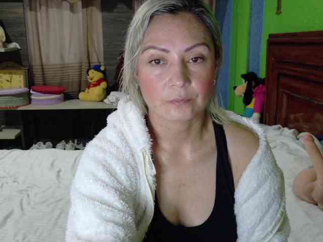 Charlizetheron1 webcam