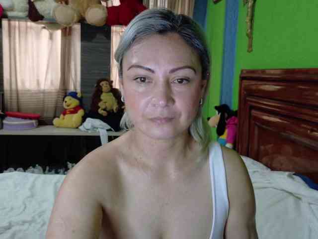 Charlizetheron1 webcam