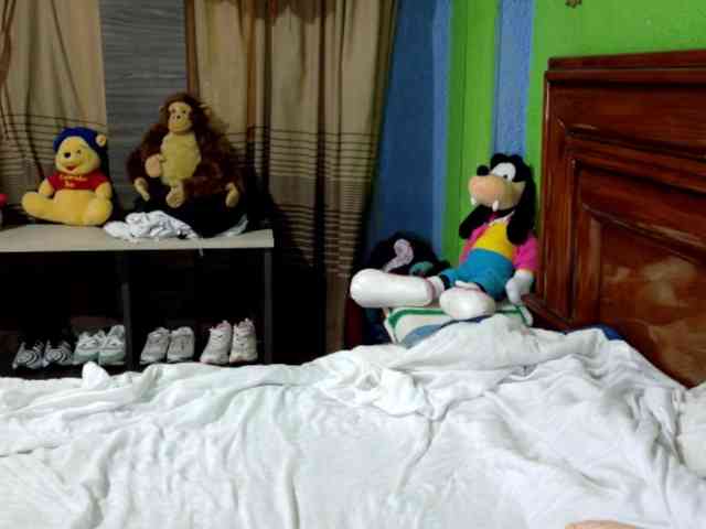 Charlizetheron1 webcam