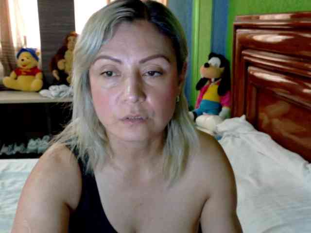 Charlizetheron1 webcam