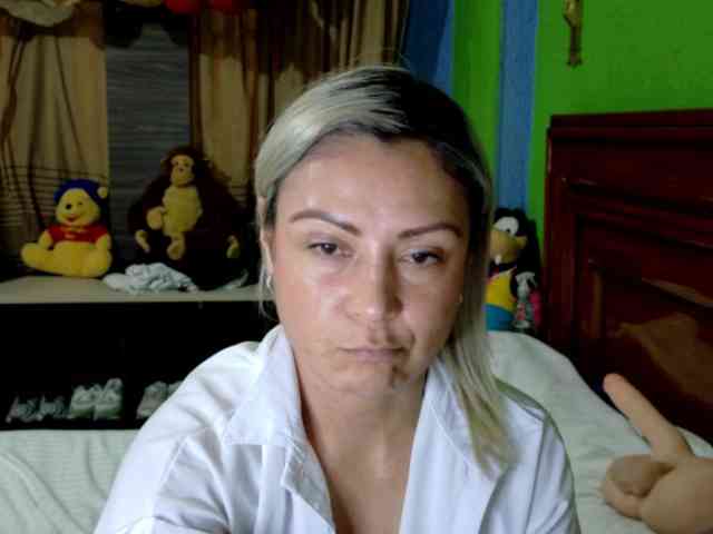 Charlizetheron1 webcam