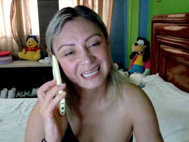 Charlizetheron1 webcam