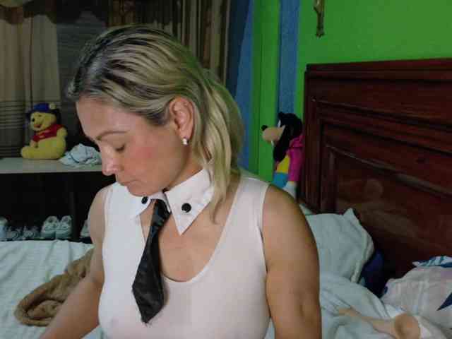 Charlizetheron1 webcam