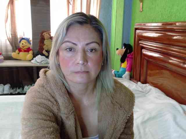 Charlizetheron1 webcam