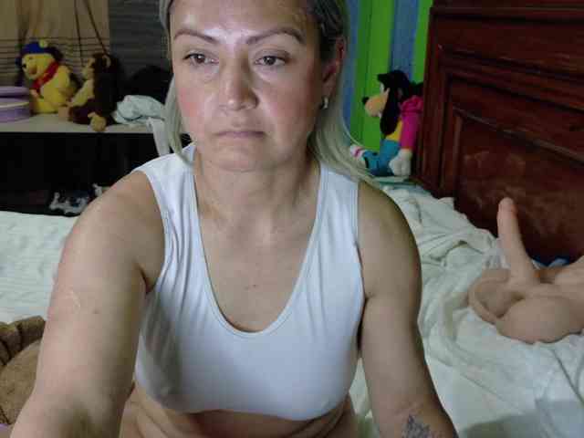 Charlizetheron1 webcam