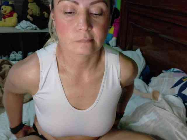 Charlizetheron1 webcam