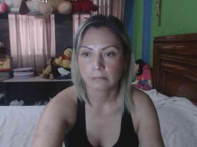 Charlizetheron1 webcam