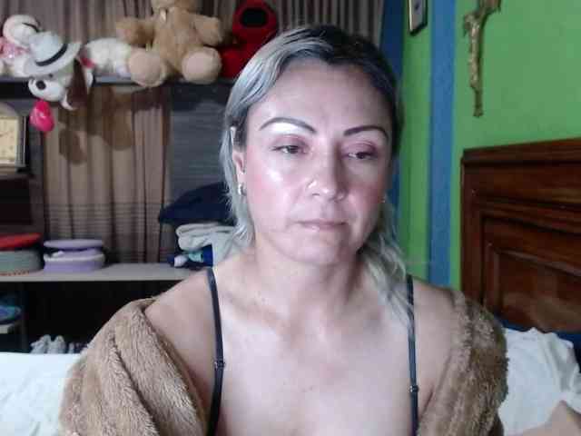 Charlizetheron1 webcam