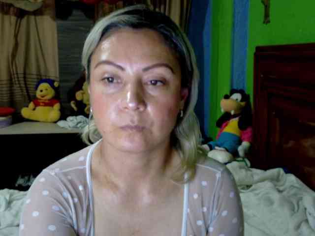 Charlizetheron1 webcam